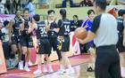 廣東女籃奪冠慶宴，鄭薇出席，三功臣受訪